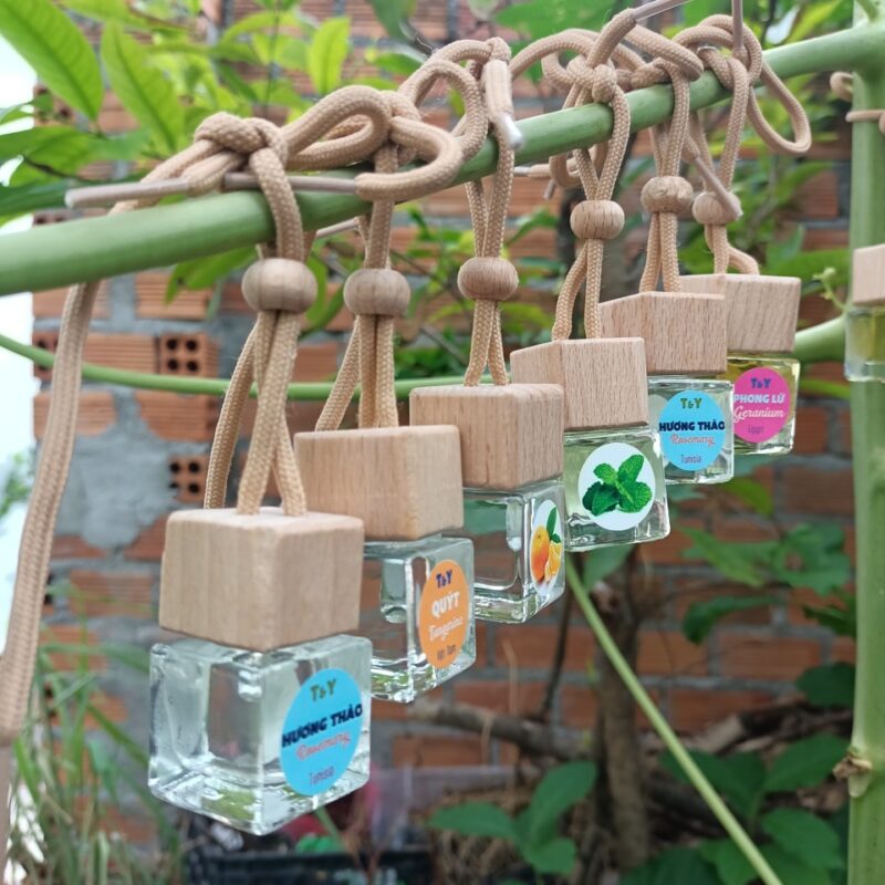 Tinh dầu treo phòng, xe hơi, tủ quần áo